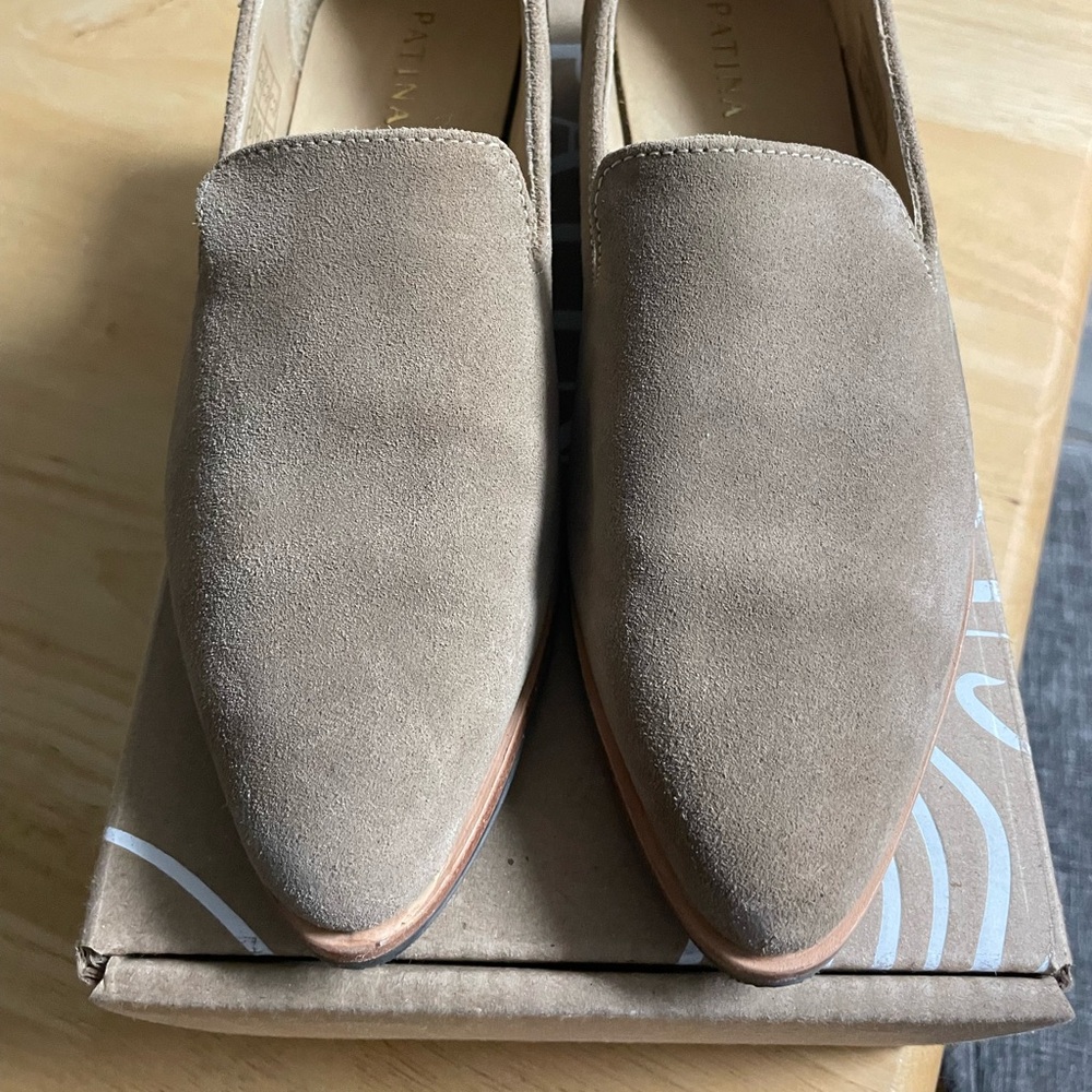 Portland Leather Suede pointed flat